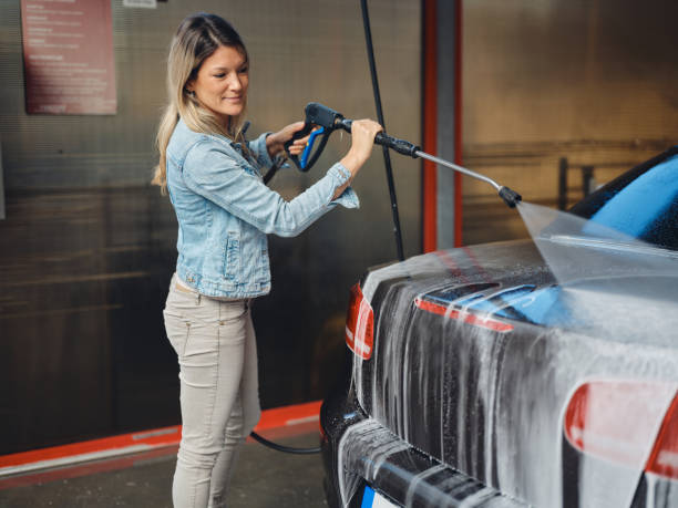 Best Pressure Washing Driveway  in Lynbrook, NY